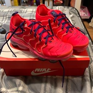 Nike Air Vapormax Plus Pink